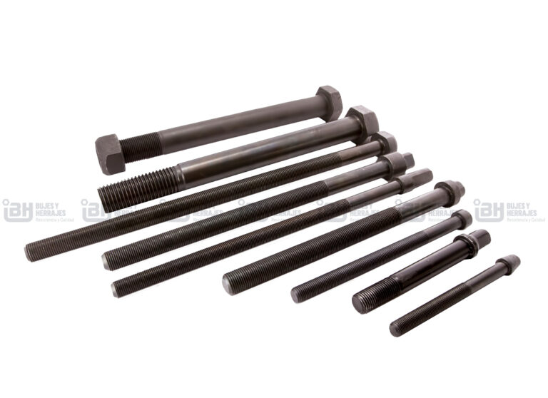 Tornillos Centrales Bujes y herrajes